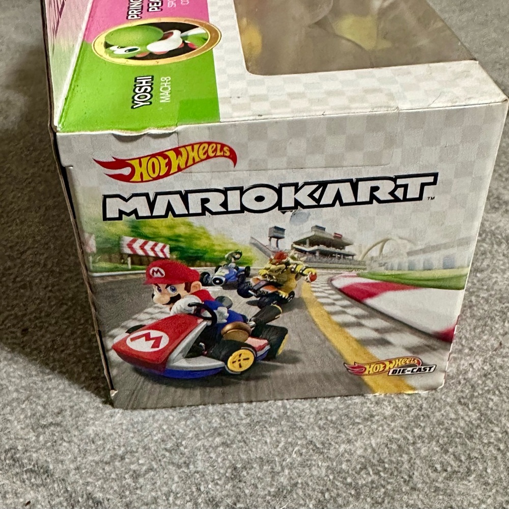 Special Holiday Sale Price! Hot Wheels Mario Kart Toy Car Set - Picture 4 of 7